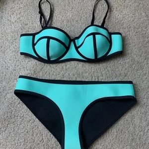 Women’s swimsuit set